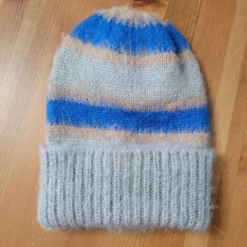 NWT Free People The Groove Striped Beanie Hat Blue Gray Cozy Fuzzy Knit Preppy
